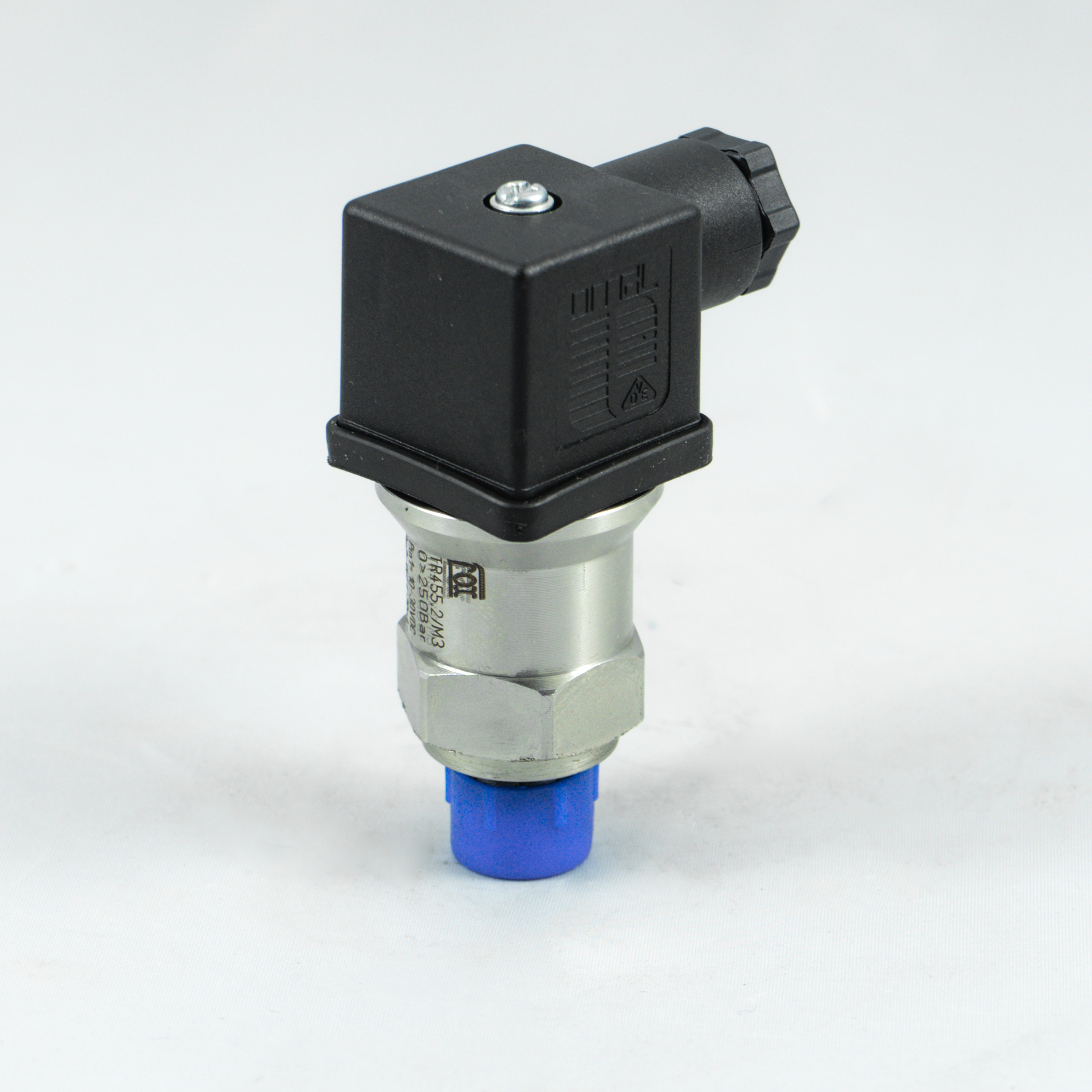 Pressure transmitter