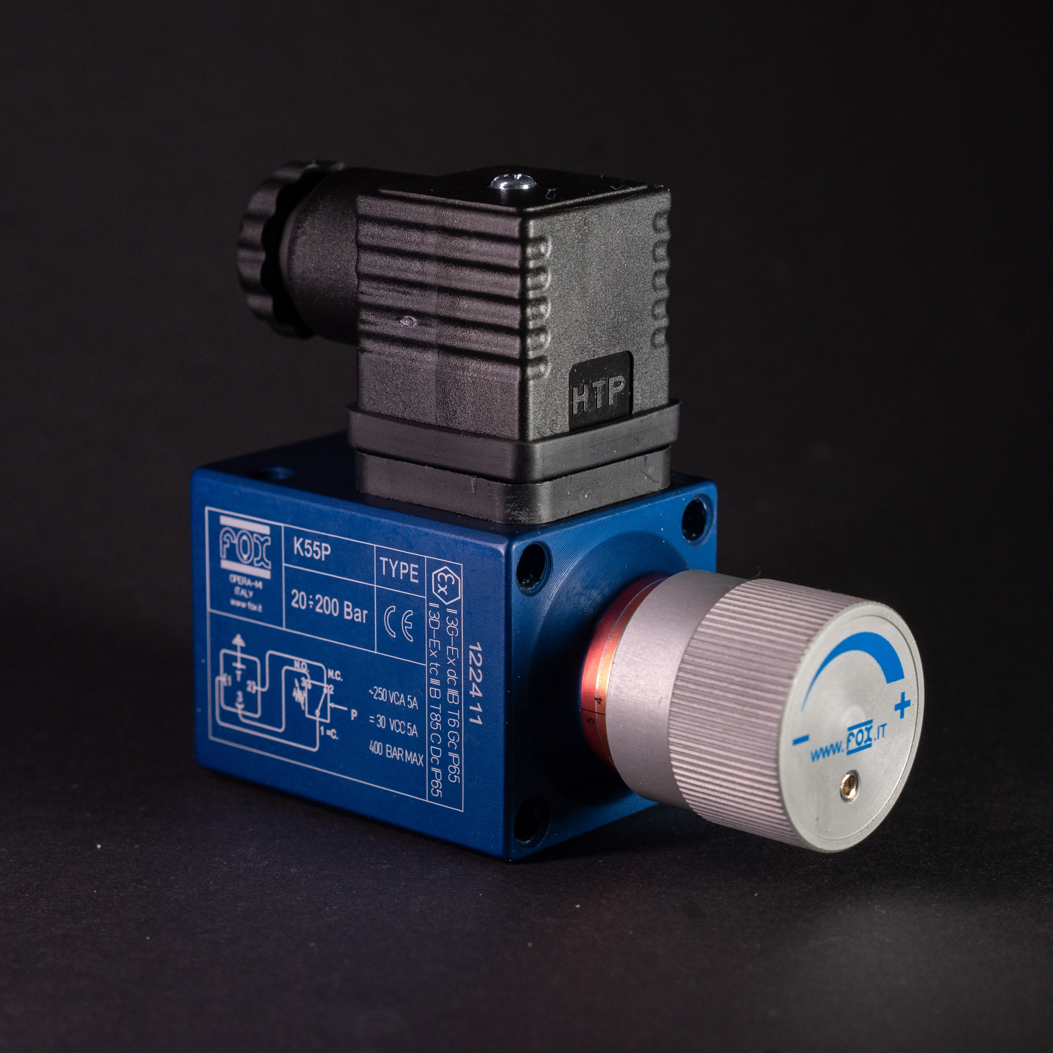 Electromechanical pressure switches